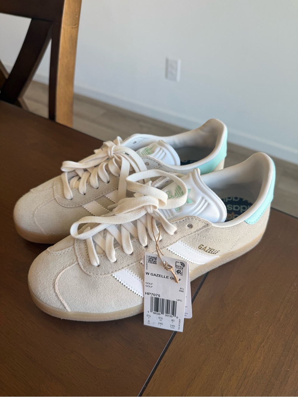 Adidas Gazelle Women’s Golf Sneakers in Cream with Mint Heel